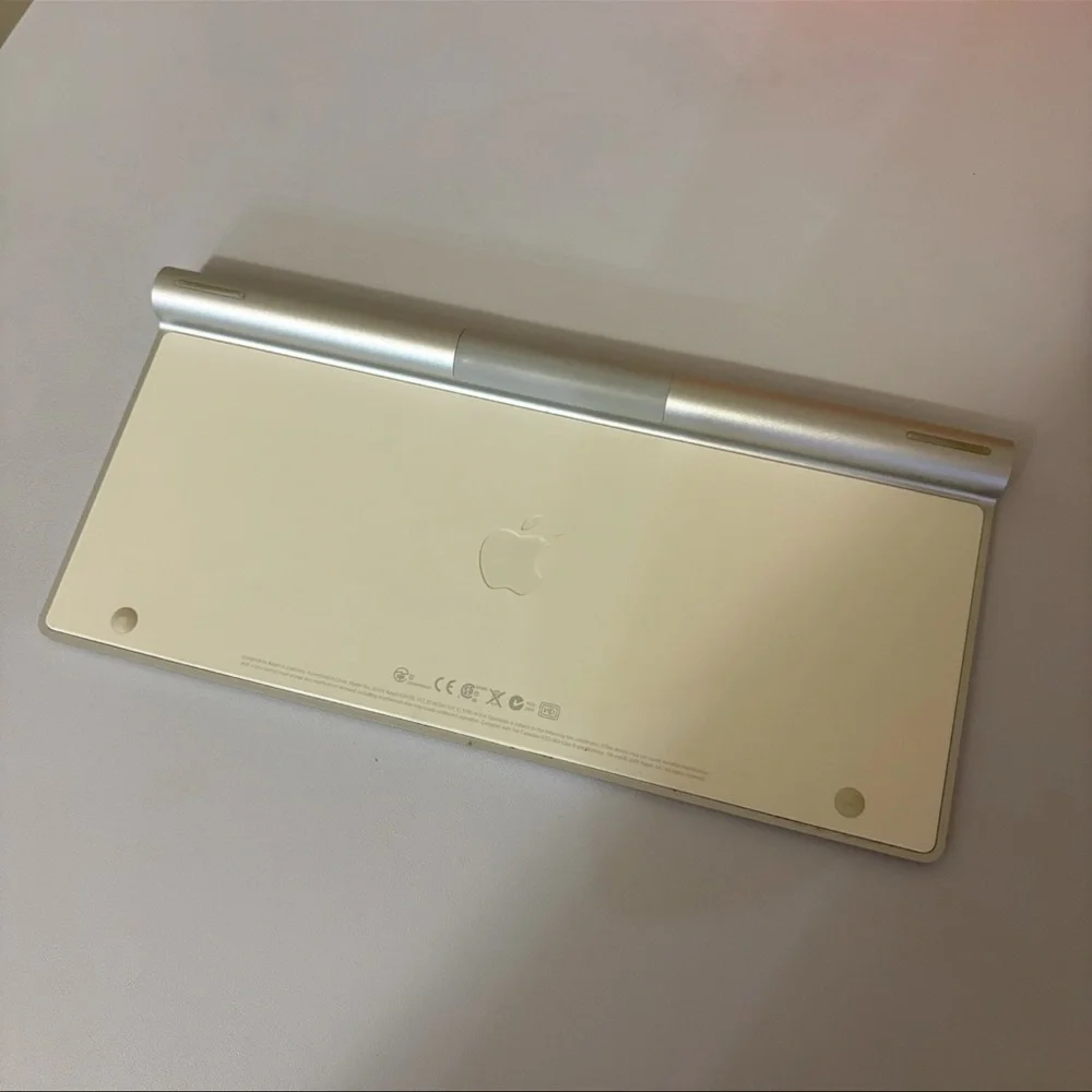 Apple keyboard